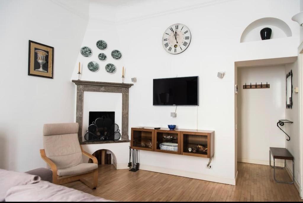 شقة Joivy Classic Flat Near Basilica Di Sant'Ambrogio ميلان المظهر الخارجي الصورة