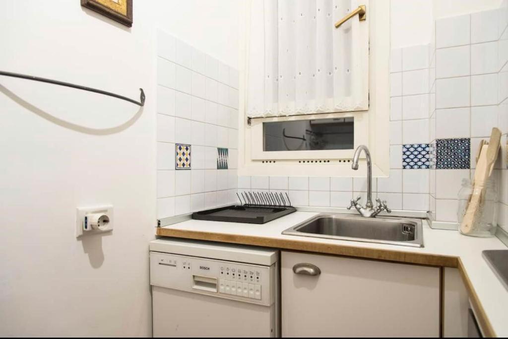 شقة Joivy Classic Flat Near Basilica Di Sant'Ambrogio ميلان المظهر الخارجي الصورة