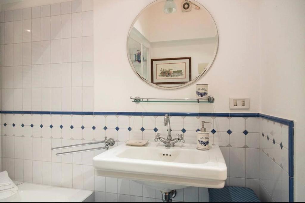 شقة Joivy Classic Flat Near Basilica Di Sant'Ambrogio ميلان المظهر الخارجي الصورة